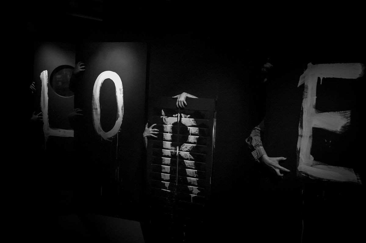 Blanc, negre, Text, Llum, Foscor, Tipus de lletra, Blanc i negre, Monocrom, Fotografia, Fotografia monocroma,