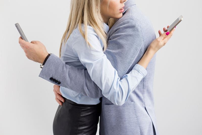 8 Hauptgründe, warum Beziehungen scheitern (und wie man sie vermeidet)