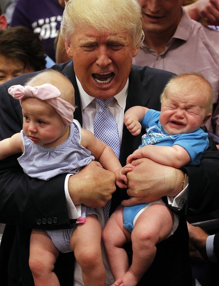 Donald Trump și bebeluși