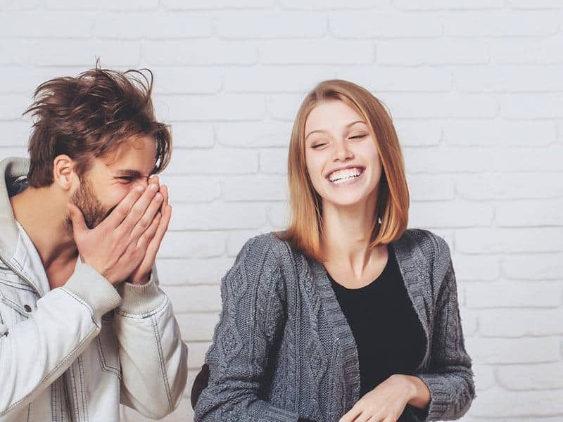 8 papers falsos que interpreta que realment et fan miserable
