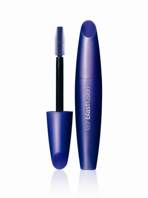 Covergirl Lash Blast Fusion in Schwarz