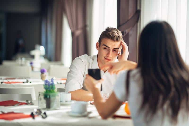 10 semne că nu te va chema înapoi