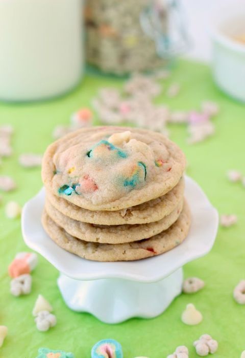 Biscuiți cu ciocolată albă Lucky Charms