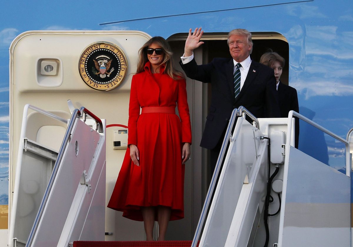 Президентът Тръмп пристига във Флорида за уикенд в имението Mar-A-Lago