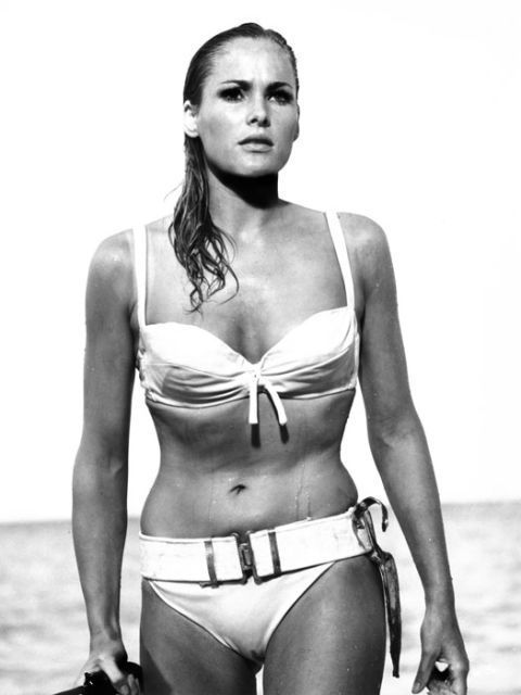 Ursula Andress v dr. Št. - 1962