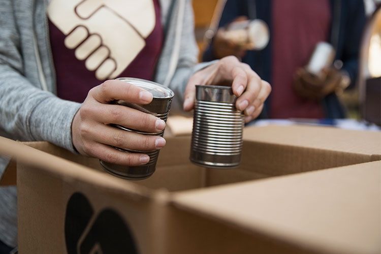 اليد ، الإصبع ، المعدات الصوتية ، الأظافر ، الإبهام ،