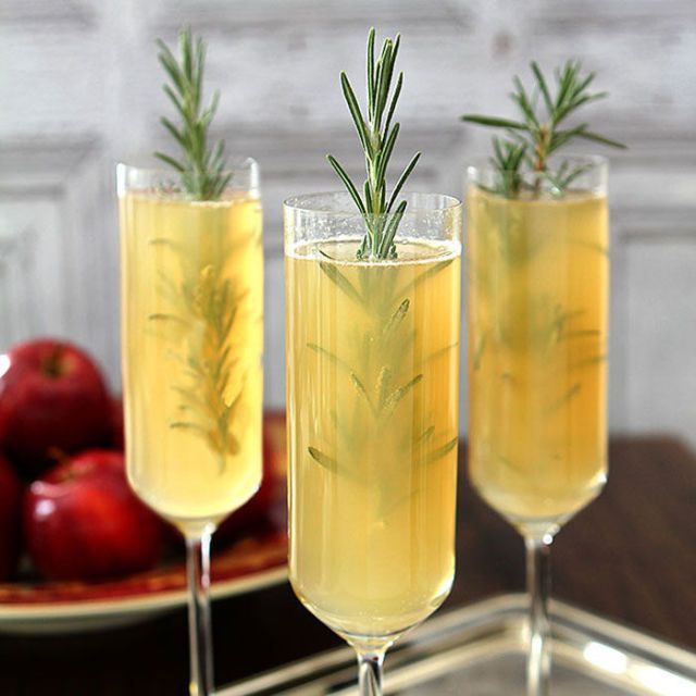 Bere, bevanda analcolica, champagne cocktail, succo di frutta, cocktail, bevanda alcolica, succo di verdura, cibo, contorno di cocktail, Spritzer,