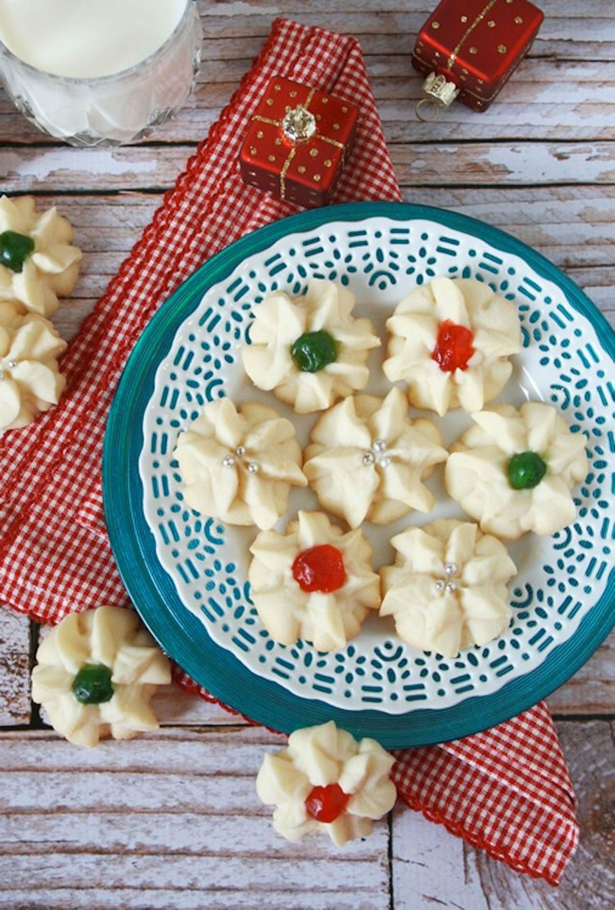 Bánh quy bơ sữa đánh bông