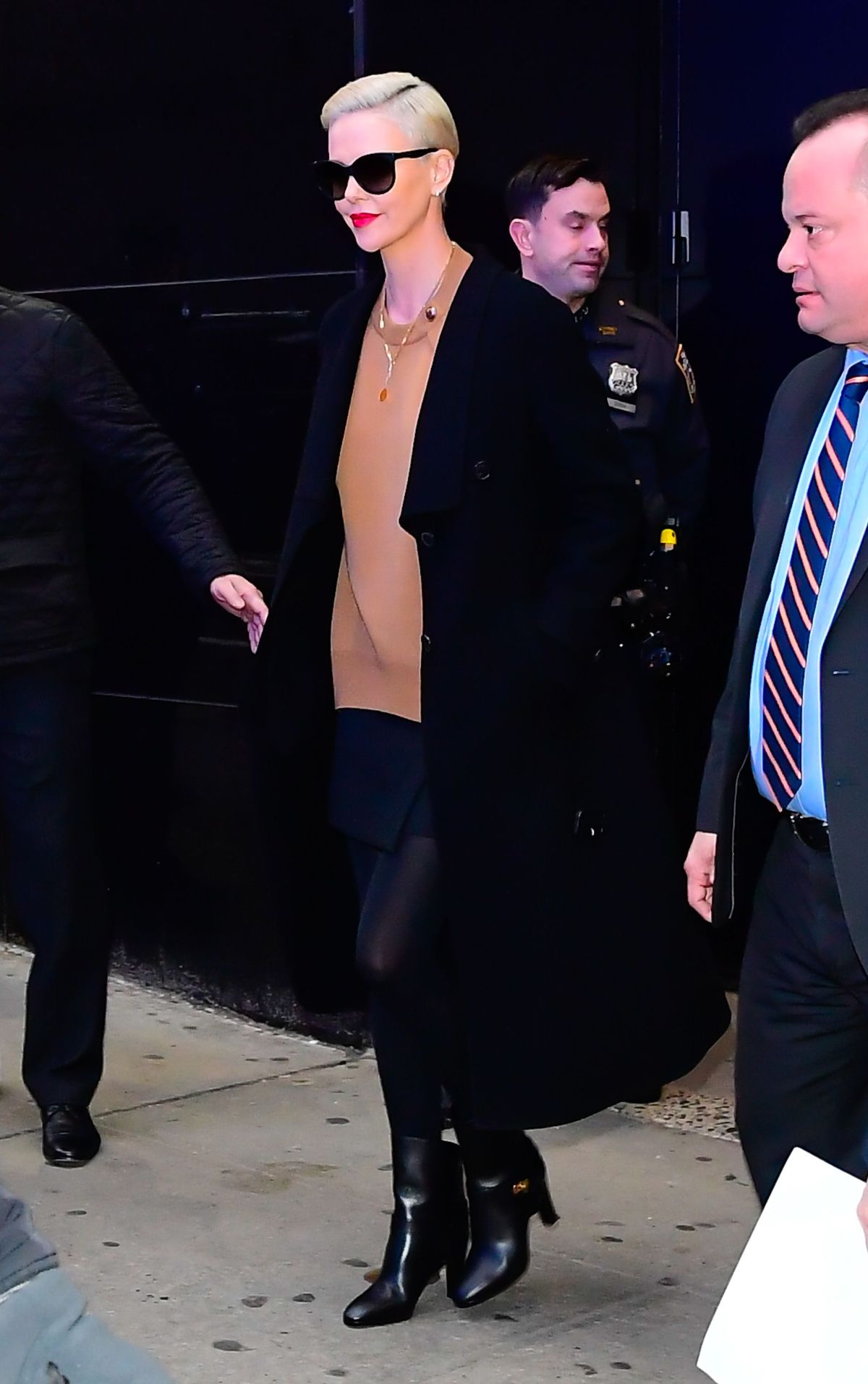 Avistaments de famosos a la ciutat de Nova York - 16 de desembre de 2019