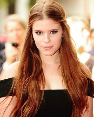 Lippe, Mund, Frisur, Kinn, Stirn, Augenbraue, Wimpern, Stil, Langes Haar, Schönheit,