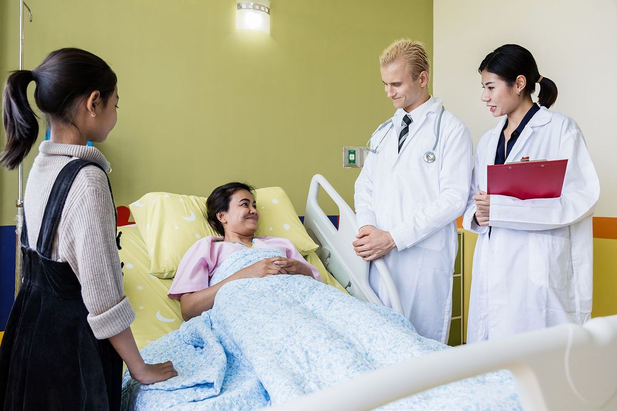 Krankenhaus, Patient, Service, Gesundheitswesen, medizinische Ausrüstung, Krankenpflege, Arzt, Gesundheitsdienstleister, Klinik, Veranstaltung,