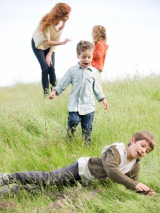 9. Speel Tag met de kinderen.