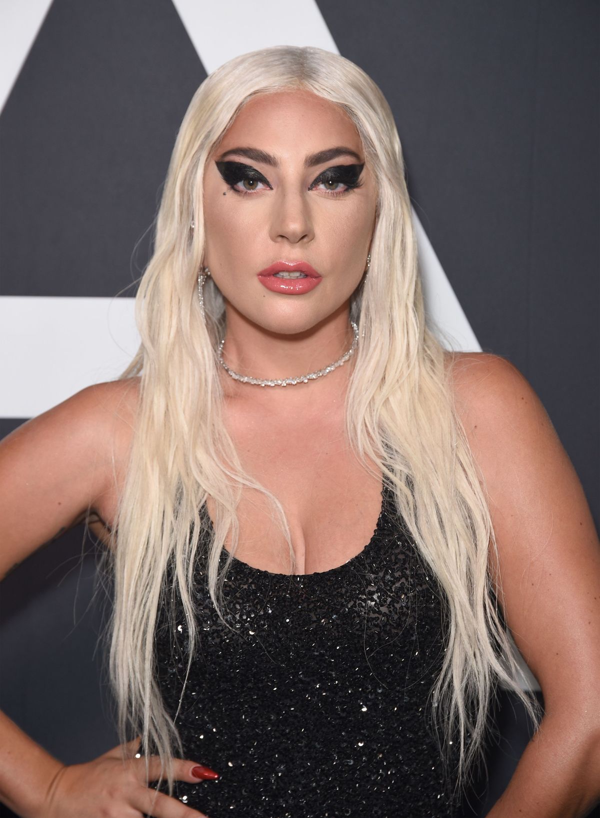 Lady Gaga comemora o lançamento do Haus Laboratories - chegadas