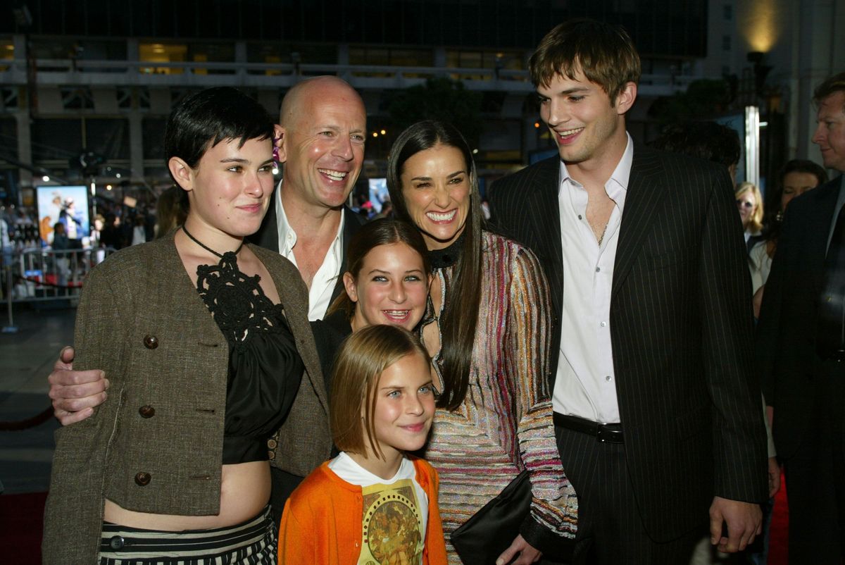 黛咪·摩尔（Demi Moore），阿什顿·库彻（Ashton Kutcher）和布鲁斯·威利斯（Bruce Willis）