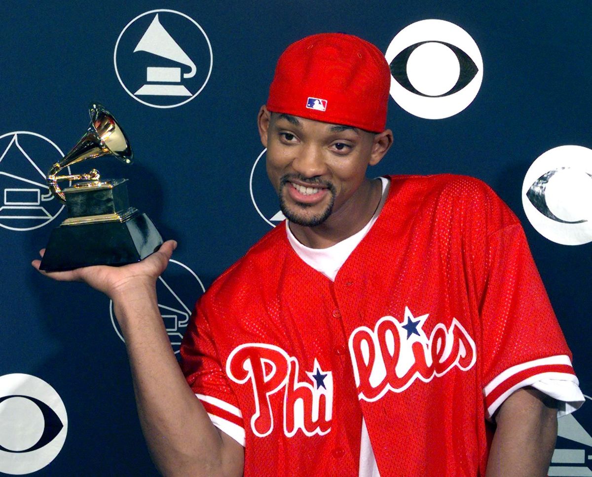 Ο Will Smith κατέχει το Grammy Award του στις 25 Φεβρουαρίου στο Ν