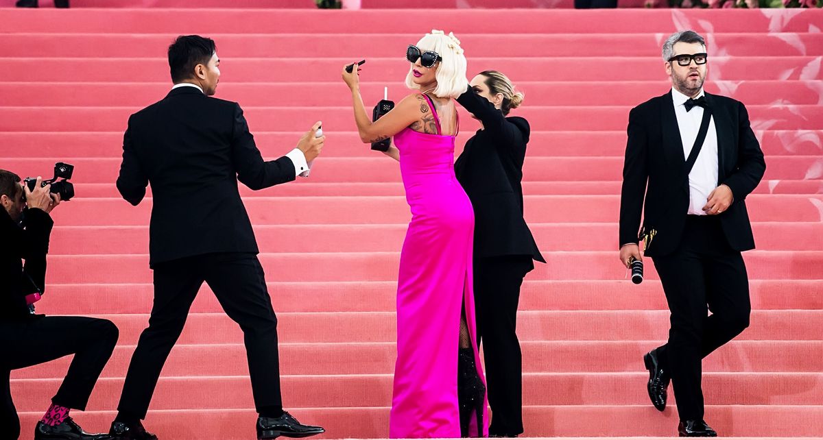 El Camp de celebració de la Gala Met 2019: notes sobre la moda: visites al carrer