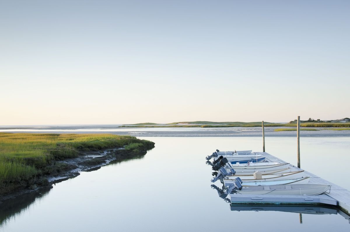USA, Massachusetts, Yarmouth Port, lode kotviace v doku