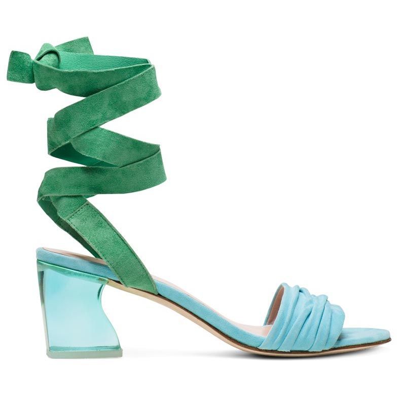süße Sommersandalen