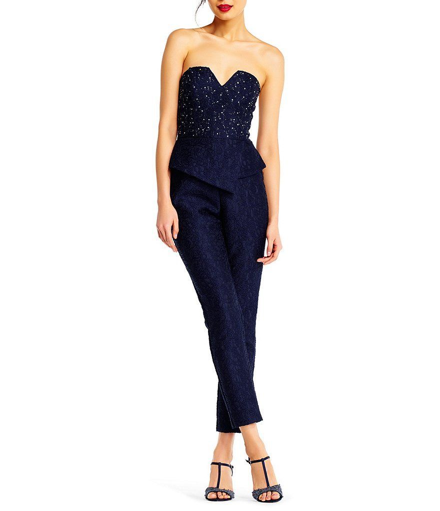 Roupas, Vestido, Vestido sem alças, Ombro, Cintura, Modelo, Traje formal, Bata, Perna, Pescoço,