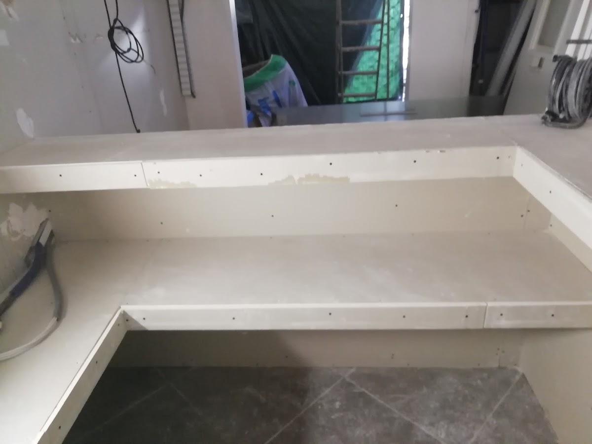 Isolprédios - Isolamentos, Pinturas E Construção Civil, Lda