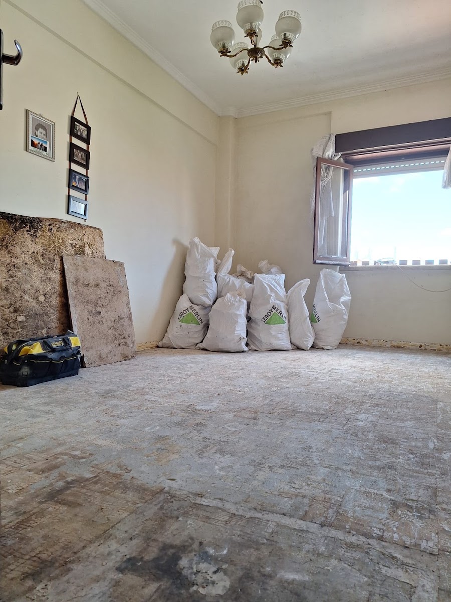 Três Mundos | Remodelações, Pintura, Pavimento Flutuante, Pladur foto 3
