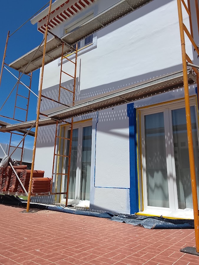JLuxo construções e pinturas foto 8