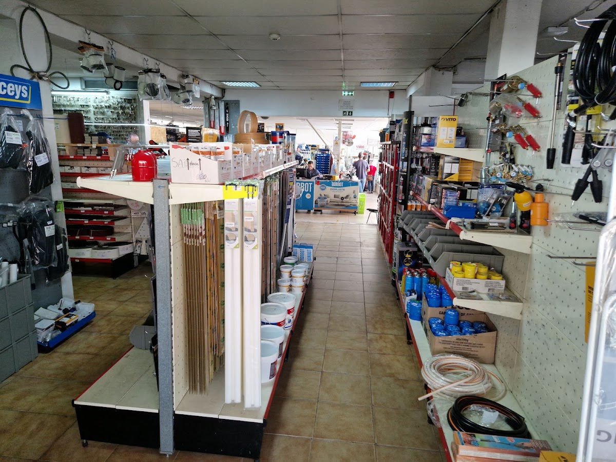 Macobego-Materiais Construção Beira Mondego Lda foto 9