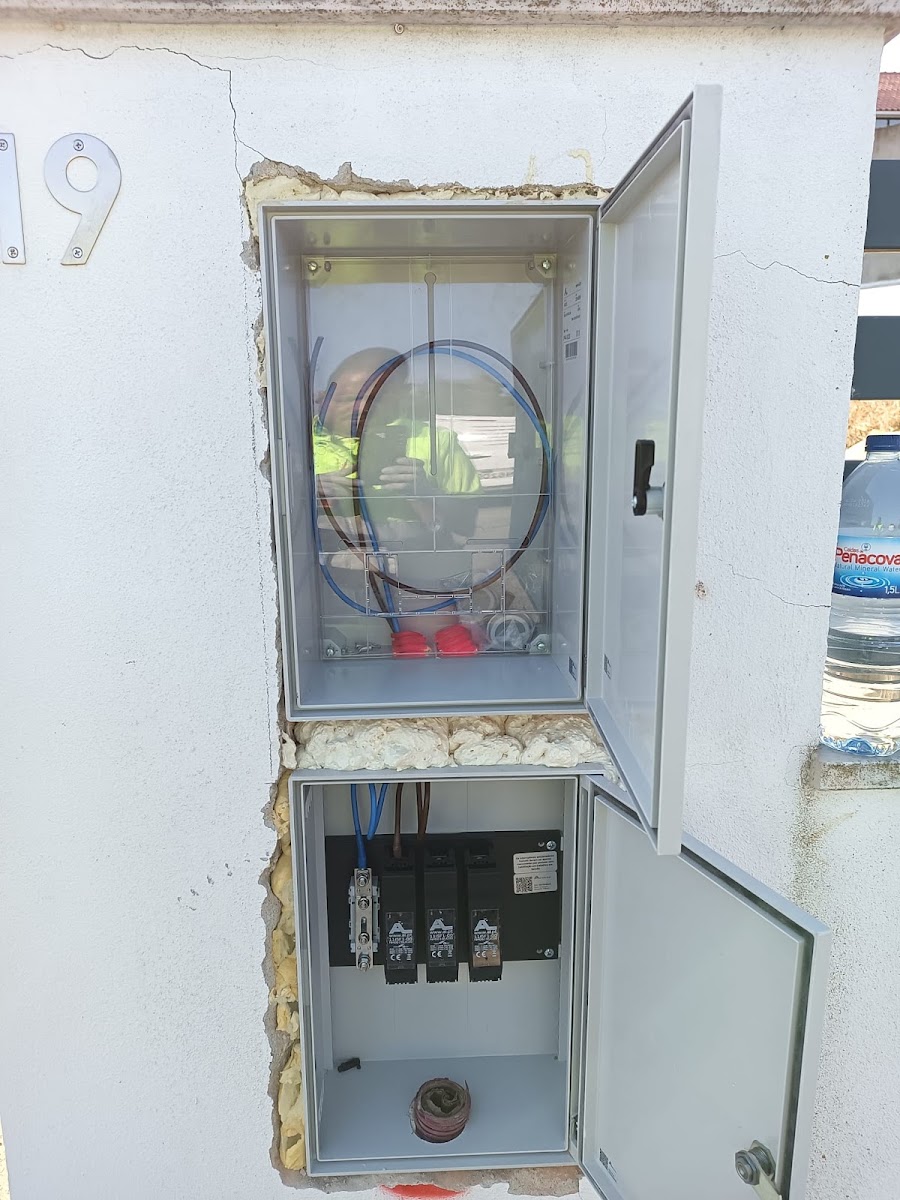 Dr. Silva Resolve - Eletricista e Reparações Elétricas foto 7