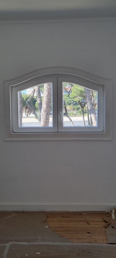 Caixivedras - Caixilharia e Alumínio, Lda. foto 4