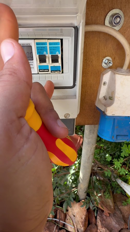 Plantão Serviços | Electricista