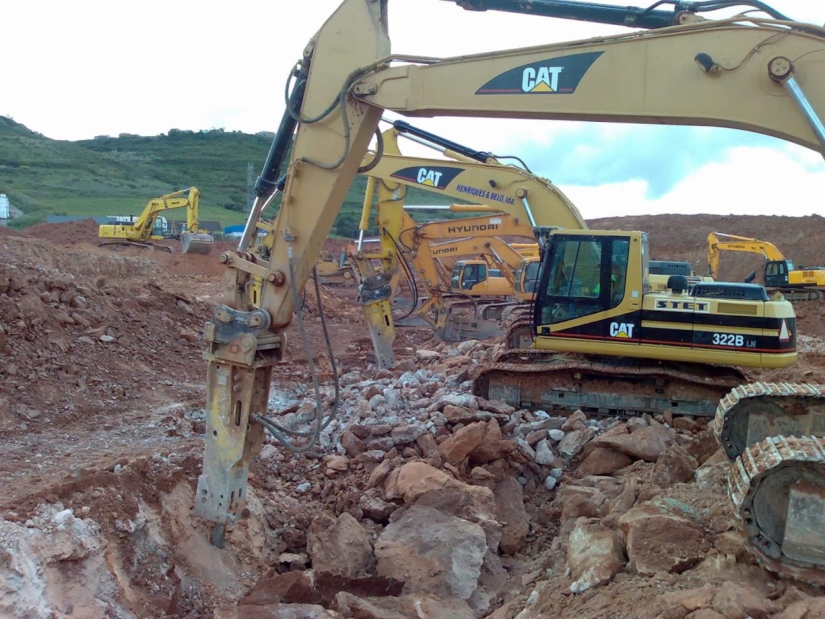 Henriques & Belo - Escavações e Terraplanagens, Lda foto 8