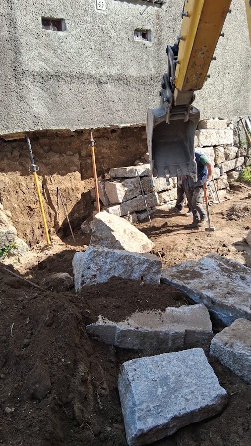 Motivo Rústico – Construções e Terraplanagens foto 6