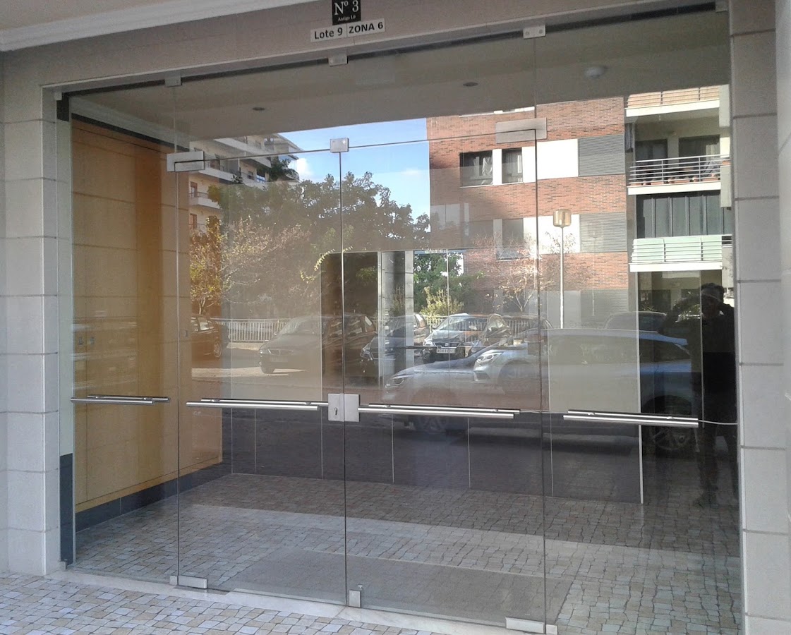 PAR Vidros __ VIDROS - ESPELHOS - CAIXILHARIA foto 3
