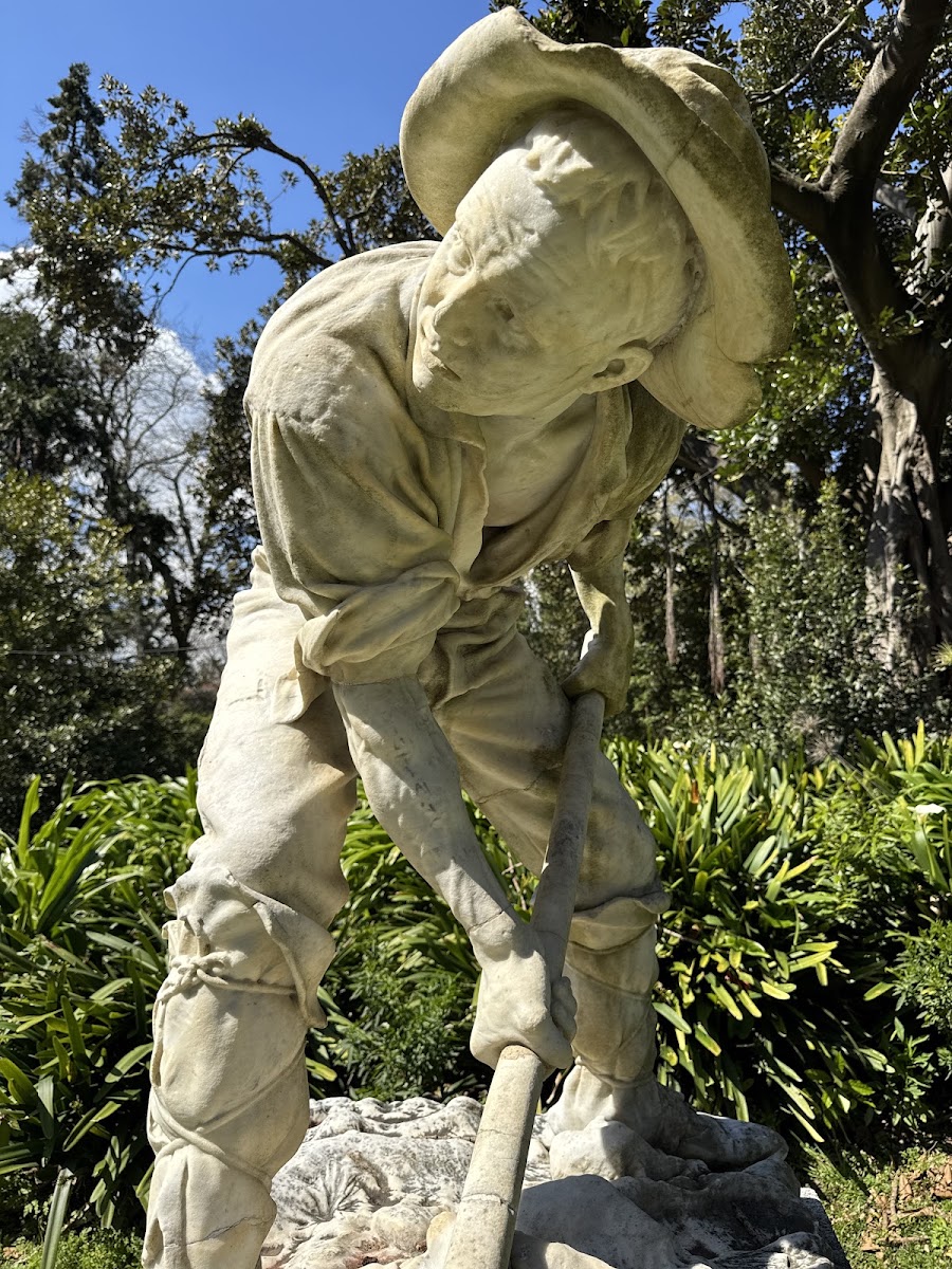 Estátua O Cavador - de Costa Motta (tio) foto 5