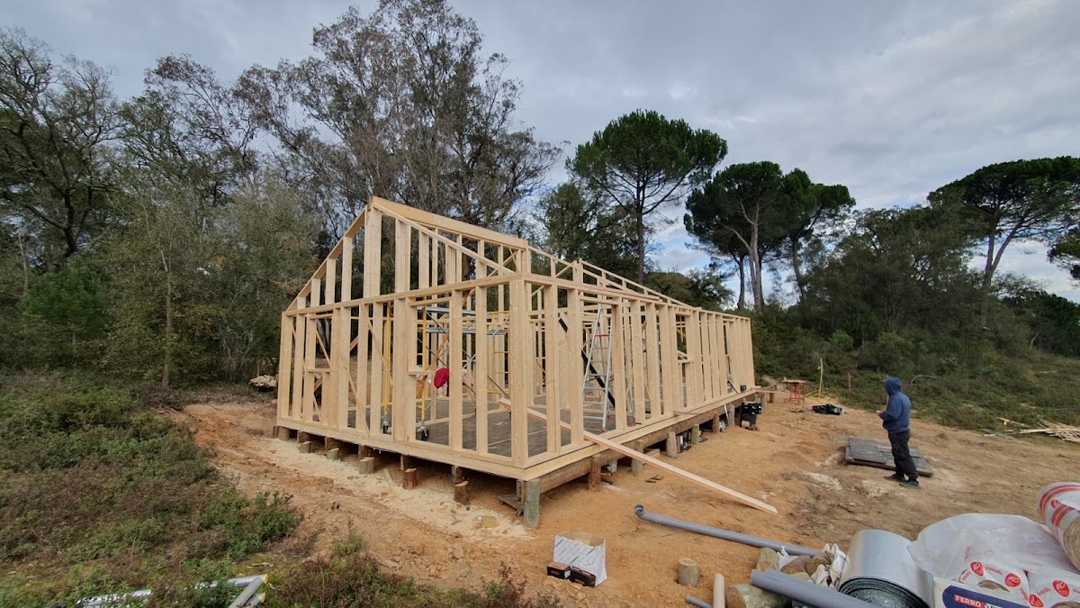 Perímetro Rentável Lda - Casas de Madeira foto 10