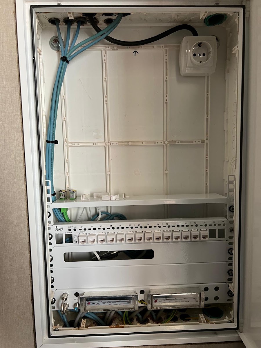Eletricidade plus l Eletricista 24h