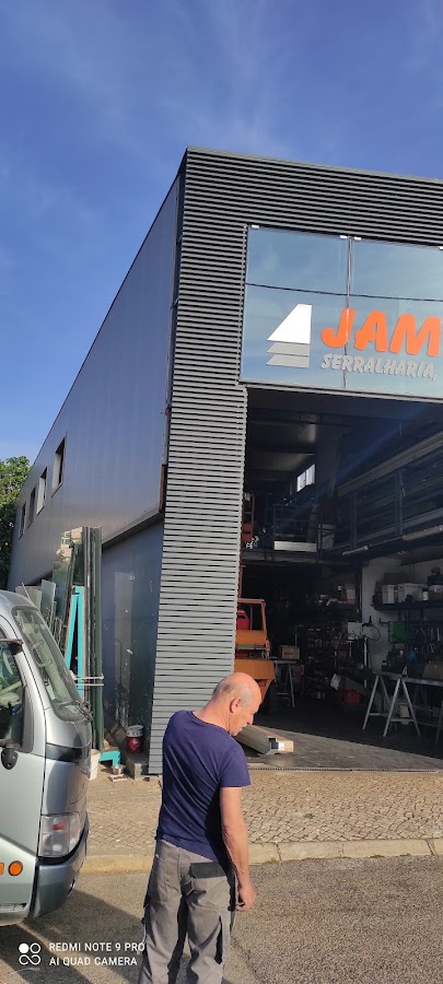 Jamporlu Serralharia foto 7