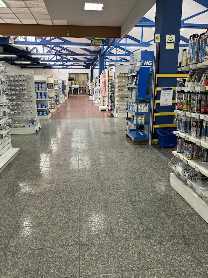Tiba Materiais de Construção – loja Coina foto 7