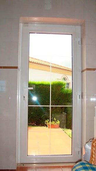 A Janela de PVC - FixGlass, Lda