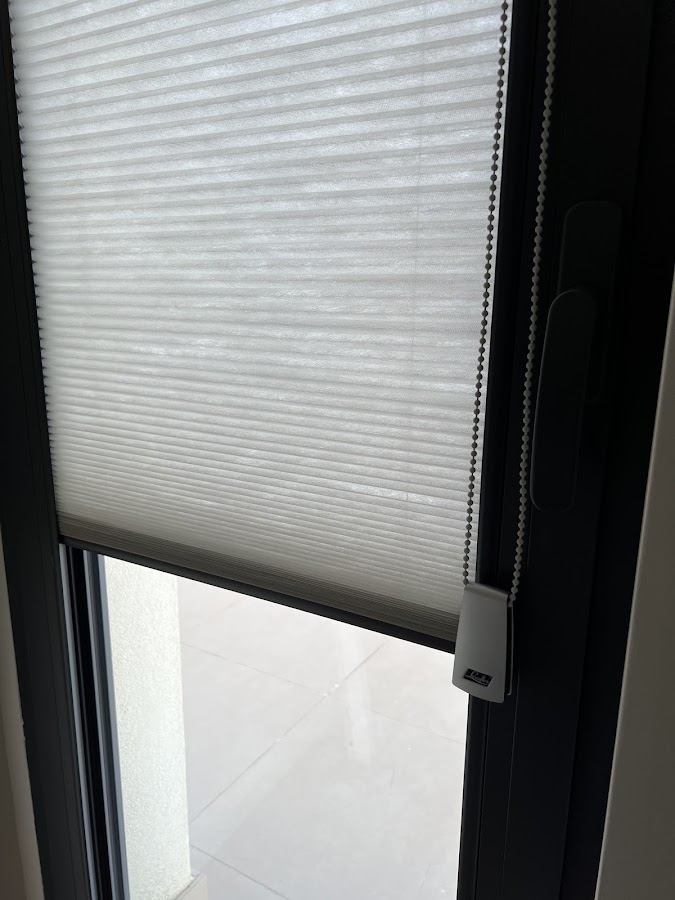 Prisma Solar Unipessoal Lda - Estores Toldos Cortinas foto 3