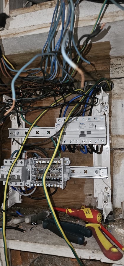 Granadeiro Prudêncio | Instalações Elétricas Sustentáveis e Mobilidade Elétrica foto 8