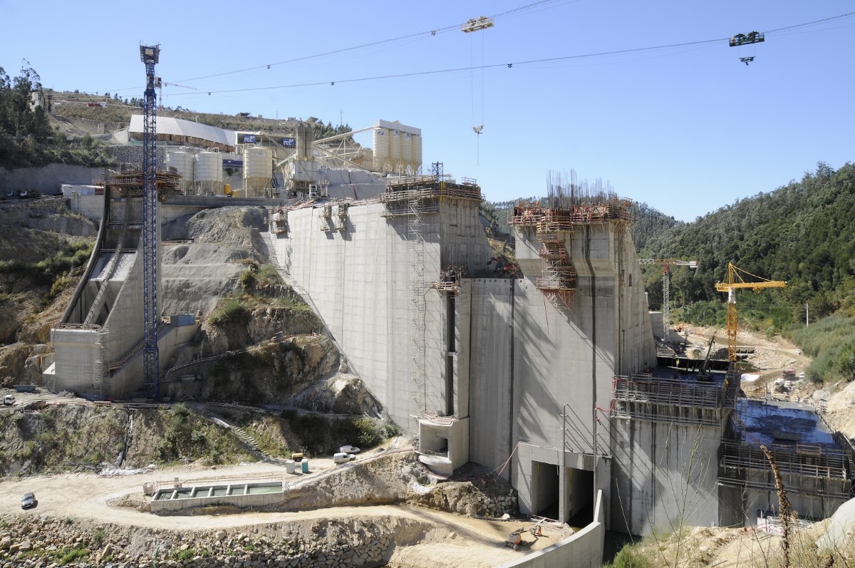PERI Cofragens Andaime Engenharia - Portugal foto 8