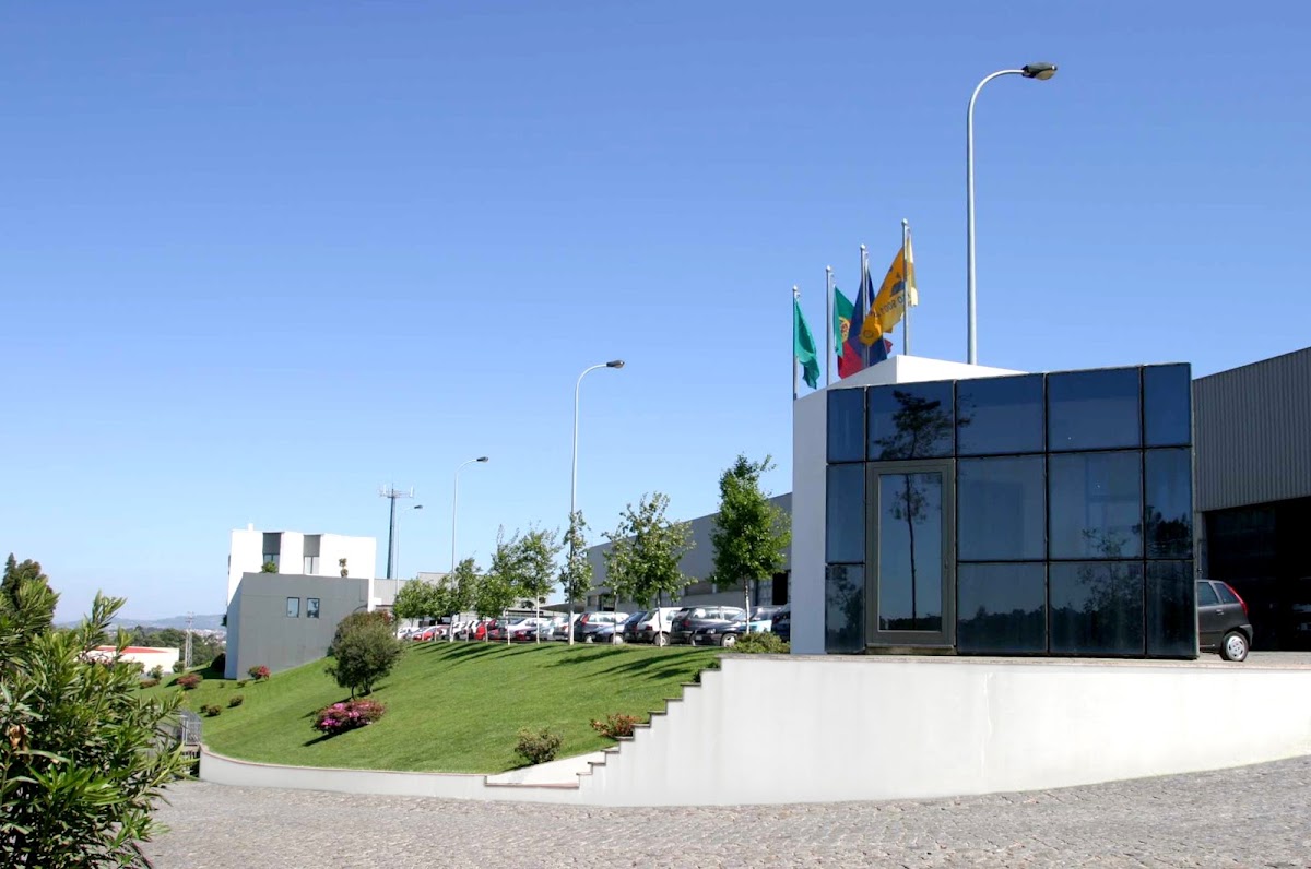 Metalogalva 2 - Trofa foto 2