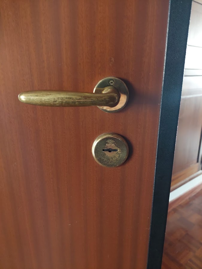 Theolock - Chaveiro e Abertura de Portas Lisboa 24h