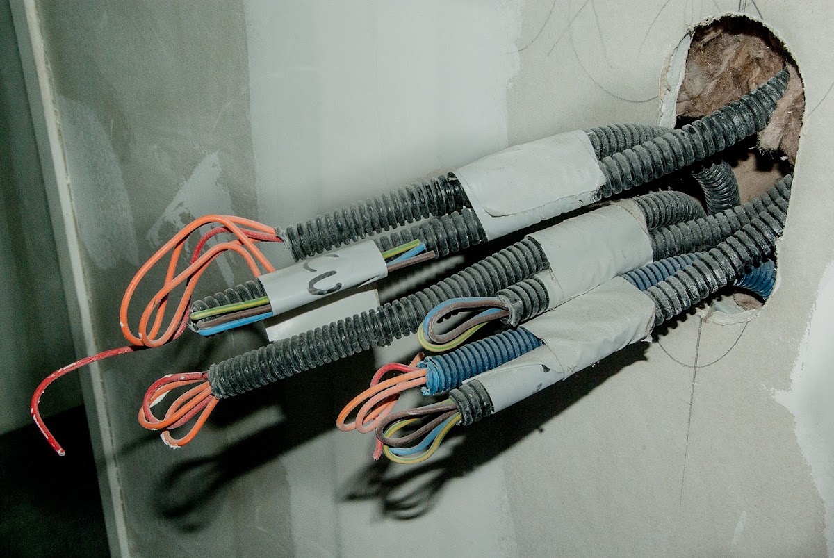 Eletricista Lisboa - Serviços 24h foto 2