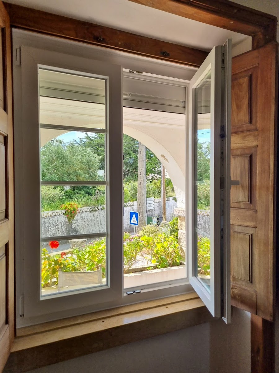 Alubig - Portas e Janelas PVC e Alumínio