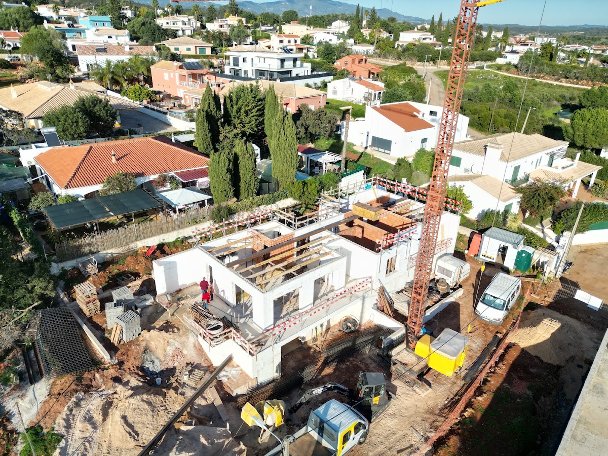 BLOCKBUILDER - Construção em ICF e Remodelações foto 2