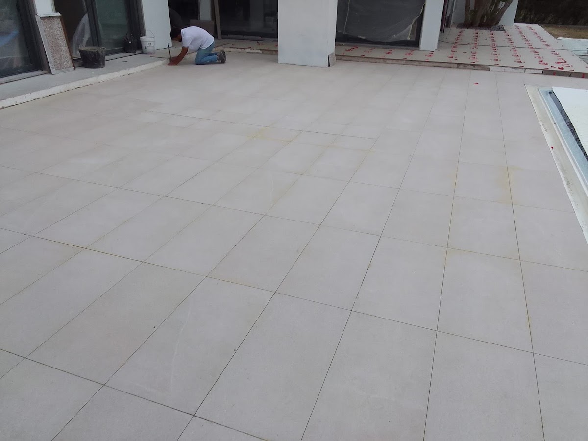 WS – Ladrilhos, Remodelações, Pinturas, Manutenção de telhado & Reparos - Lisboa. foto 3