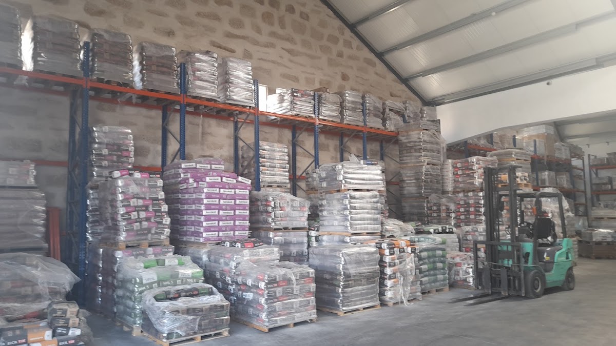 CS CASTELO: Armazém foto 3