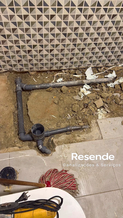 Resende Canalizações &amp; Serviços foto 5